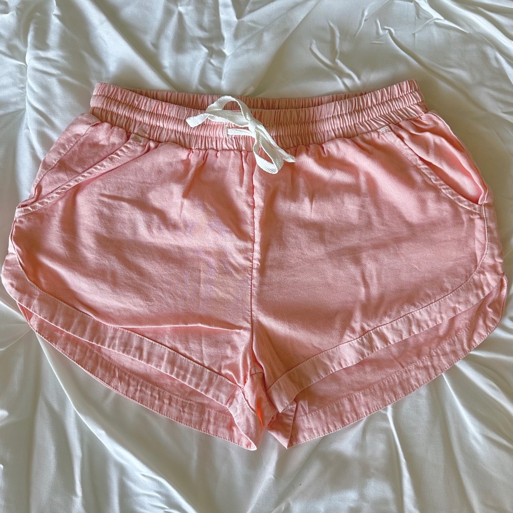 Billabong Road Trippin Elastic Waist Shorts Melon Small NWOT